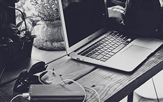 热刺和纽卡有意引进佛罗伦萨中场法乔利，已初步试探性接触